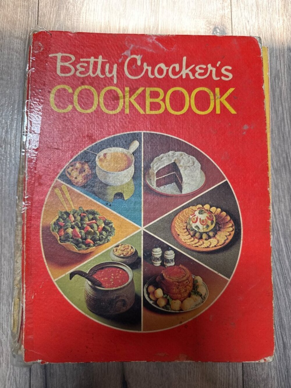 Betty Crockers Cookbook 1972 Hardcover Vintage General Mills